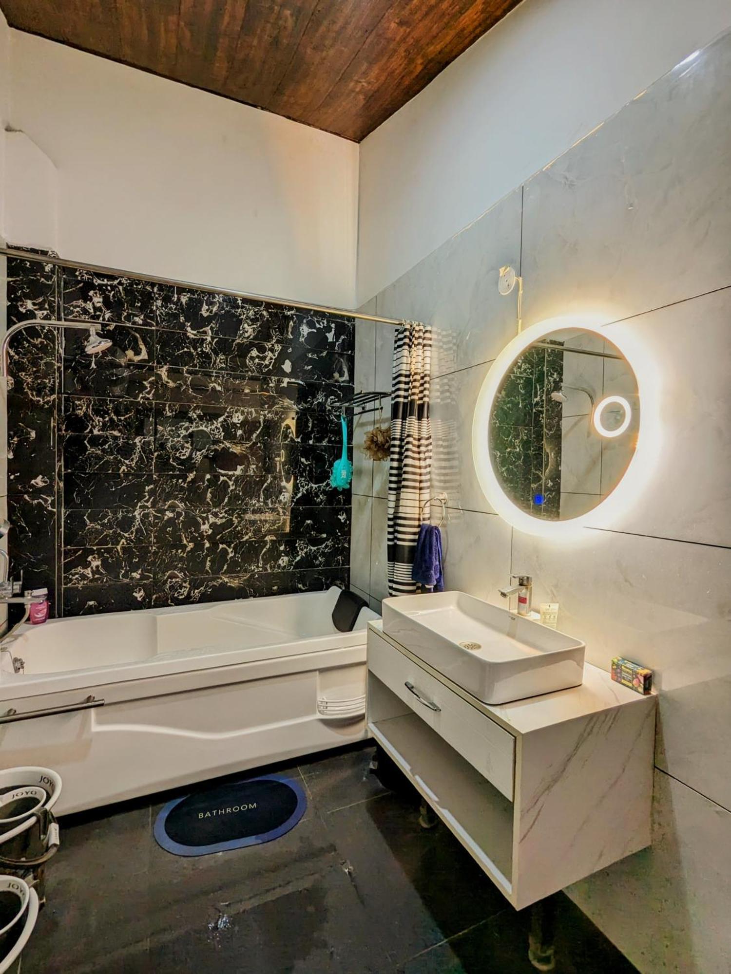 Kavi'S Vacation Homes - Sainj Ngoại thất bức ảnh