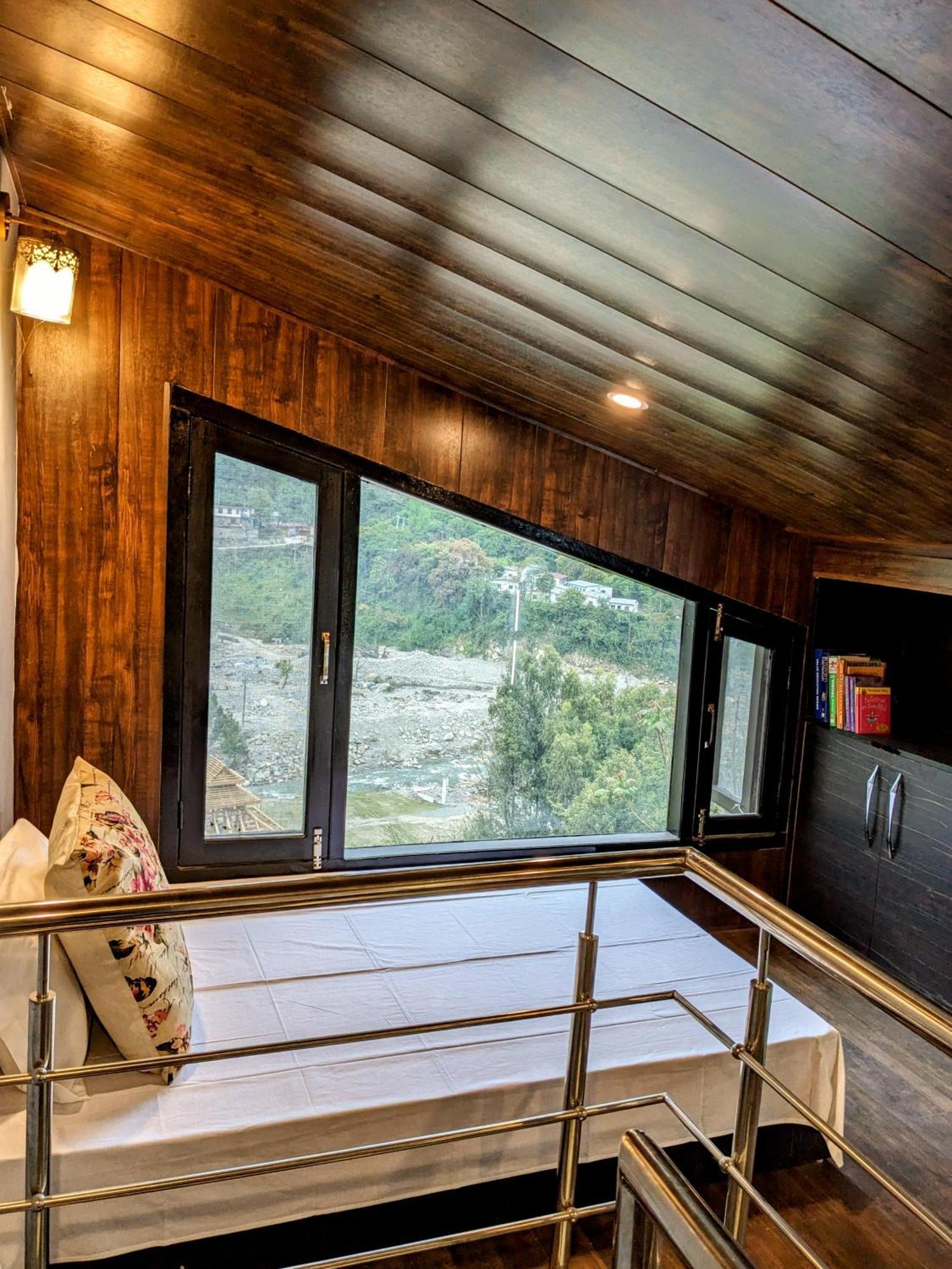 Kavi'S Vacation Homes - Sainj Ngoại thất bức ảnh